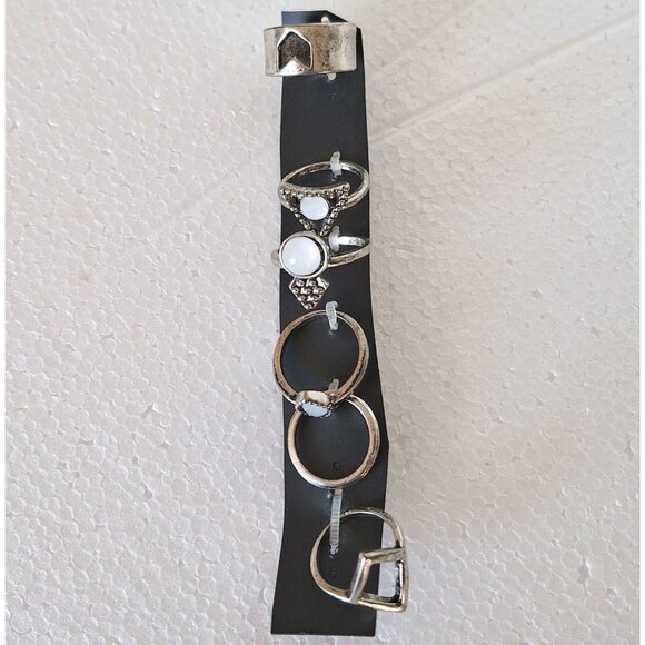 SET OF RINGS COSTUME JEWELLERY - Picture 1 of 5